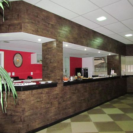 Deed'S Hotel Mantenopolis 外观 照片